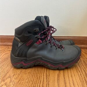 Keen Liberty Ridge WP Hiking Boots Womens 10.5